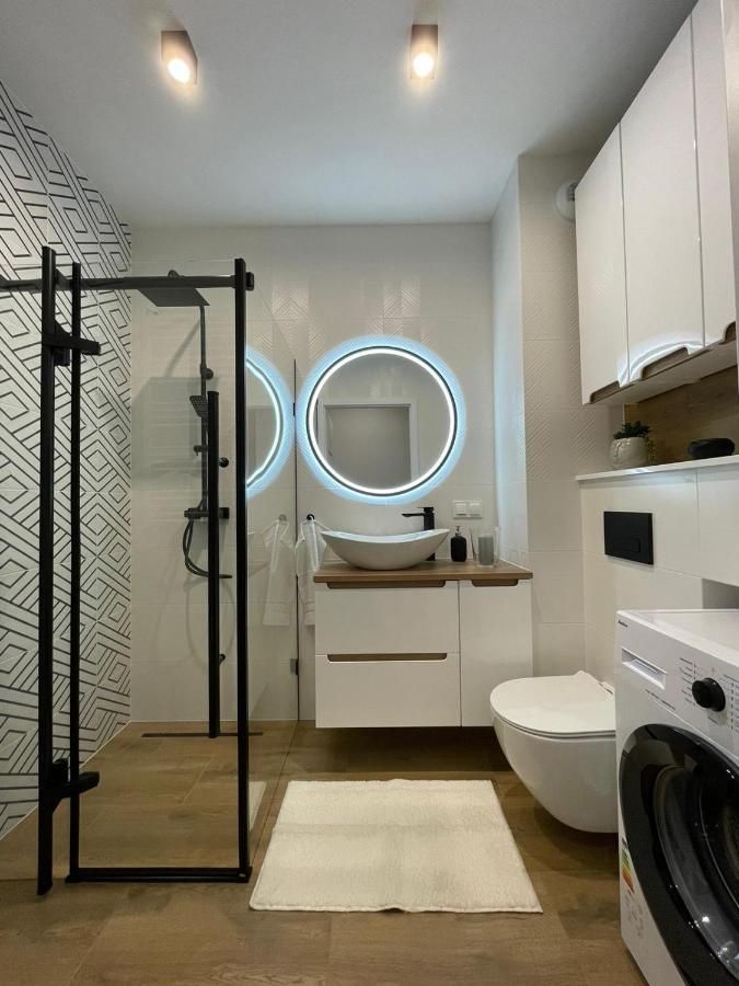 Apartament Pileckiego Nowy Dwor Mazowiecki Modlin Airport ภายนอก รูปภาพ