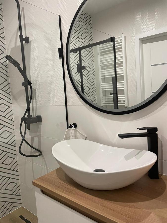 Apartament Pileckiego Nowy Dwor Mazowiecki Modlin Airport ภายนอก รูปภาพ